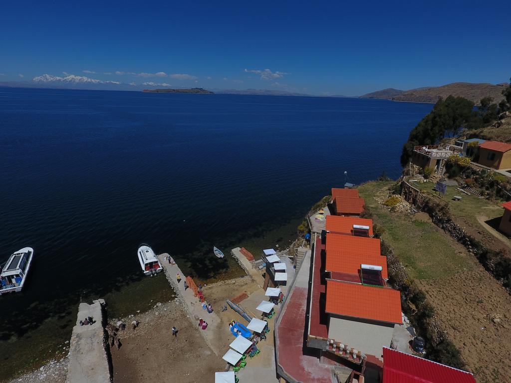 Готель Hostal Puerto Yumani Isla del Sol Екстер'єр фото